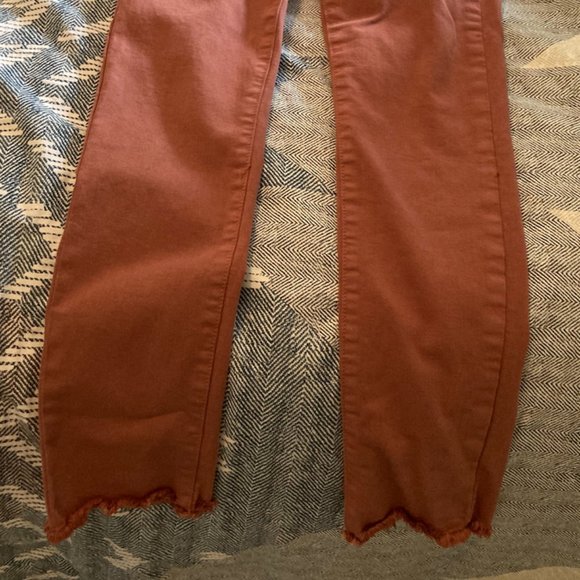 Frayed Denim Skinny Pants - Picture 3 of 5